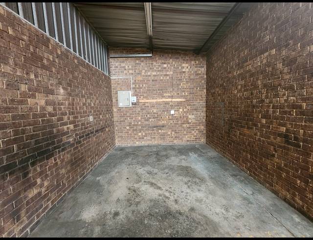 196M² WAREHOUSE TO LET IN WADEVILLE